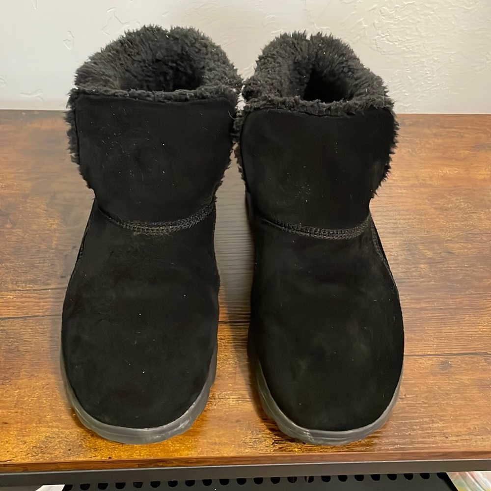Skechers memory foam boots.